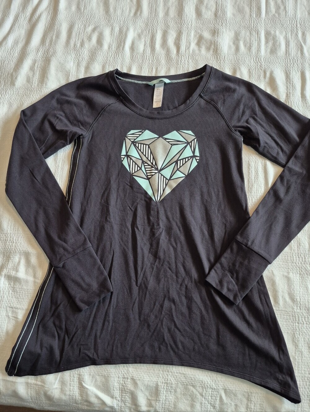 Ivivva girls size 12 black long sleeve printed logo shirt VGUC
